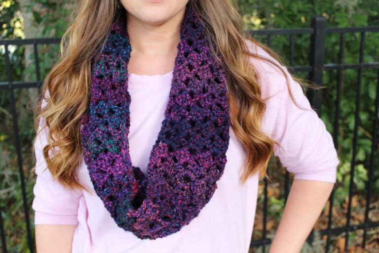 Easy Crochet Scarf Free Pattern – Delightful Scarf