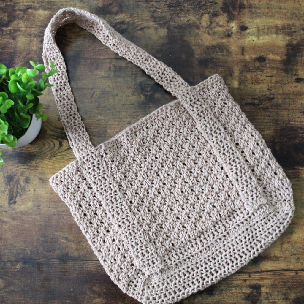 Crochet tote bag