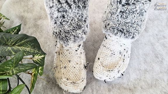Image for Slipper boots with Faux Fur Trim – Free Tunisian Crochet Pattern!