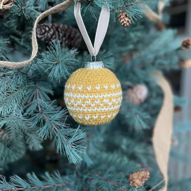 Image for Fair Isle Crochet Bauble Pattern: Spots and Stripes