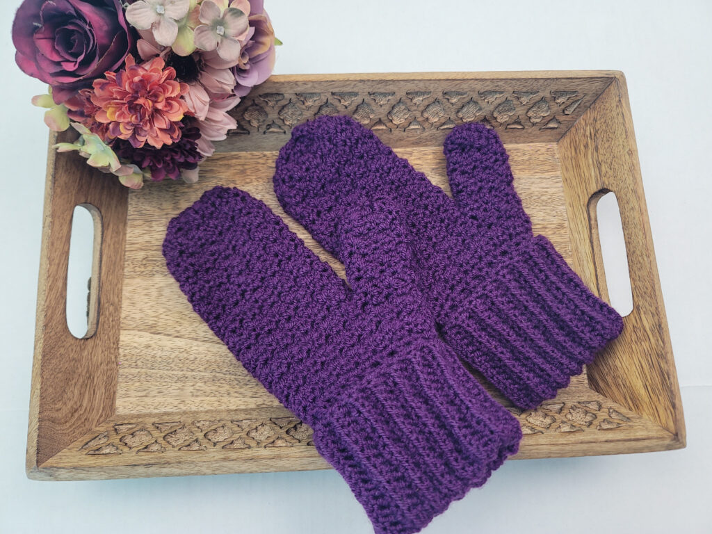 purple crochet mittens
