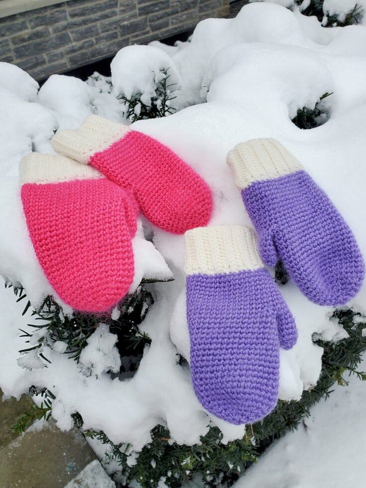 Image for Fuzzy and Simple Crochet Mittens Free Pattern