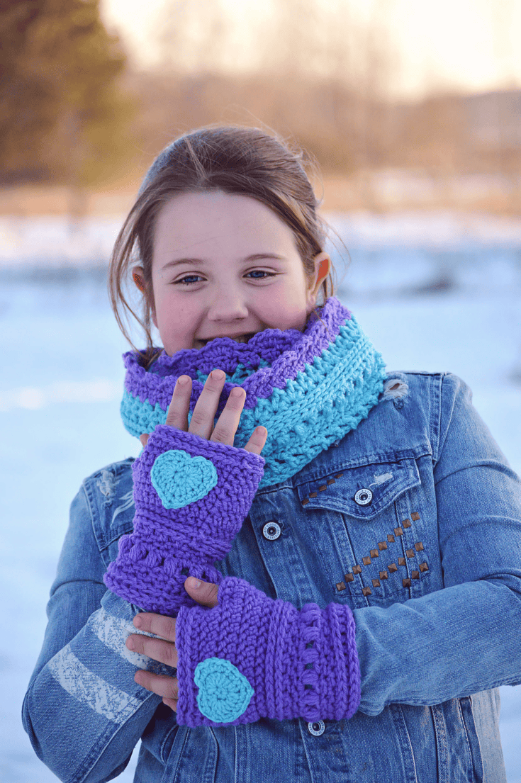 Image for Infinite Spring Fingerless Gloves Crochet Pattern