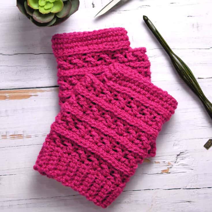 Image for Lightweight Sweet Pea Mitts Free Crochet Pattern