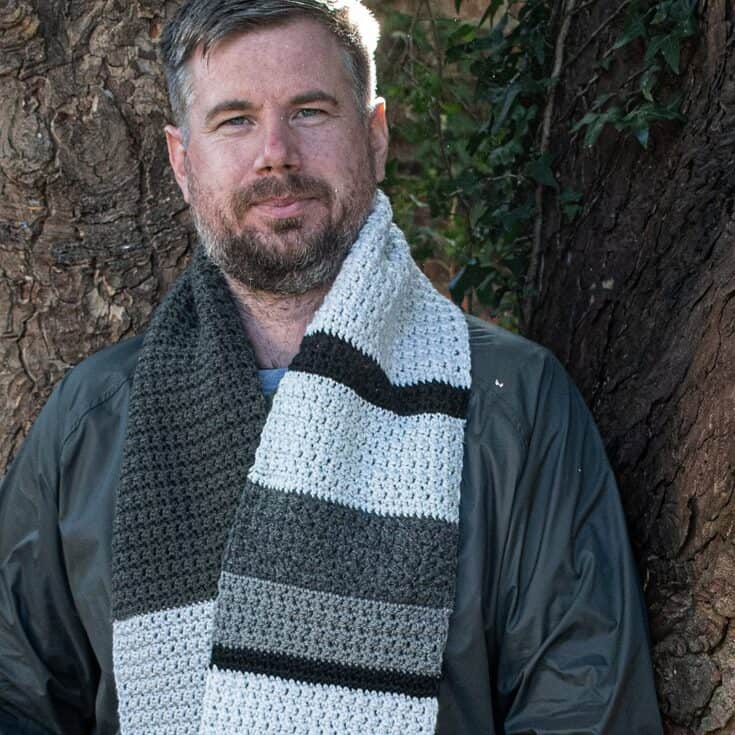 Image for The Unisex Scrappy scarf