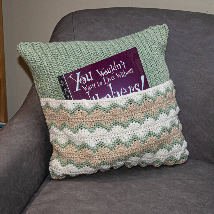 The Book Pillow Free Pattern – a perfect gift for anyone!