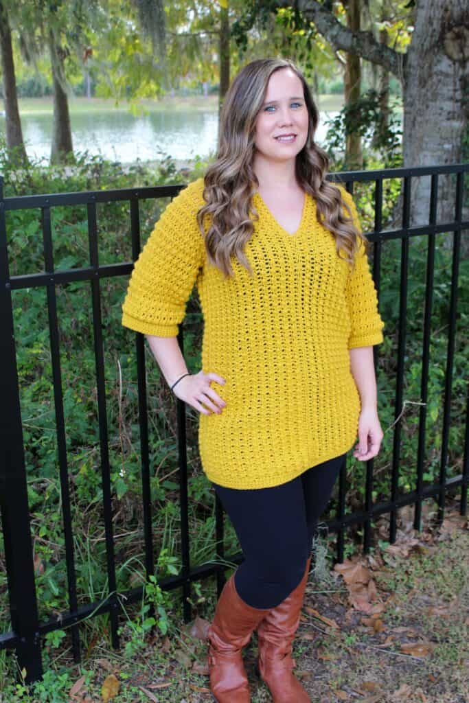 Women's crochet tunic pattern, full of textured
